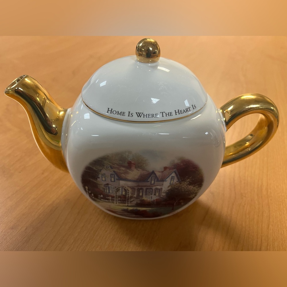 Thomas Kinkade "Home is Where The Heart Is" Teleflora Gift  Porcelain Teapot.